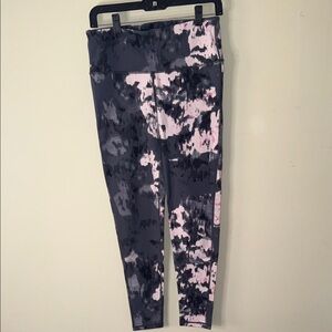 Mono B Women’s Tie-Dye Leggings in Pink and Black